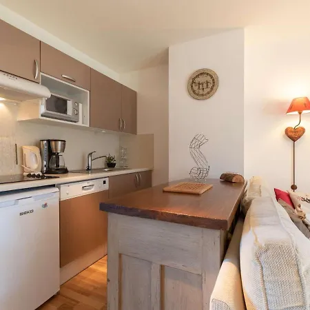 Duplex 6 Pers. Avec Balcon, Parking Prive Et Casier A Skis, A 2 Min De Saint-lary-soulan - Fr-1-296-358 Apartment Bourisp